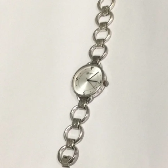 Women’s Watch by Brighton York nice size face and good looking color sliver - Picture 7 of 8